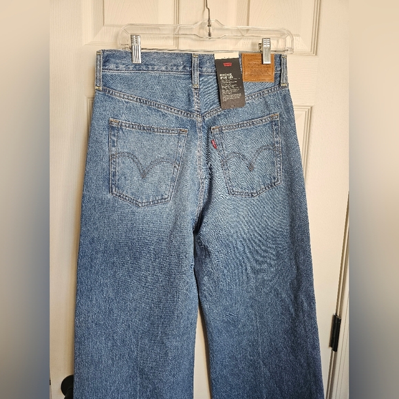 Levi's Ribcage Wide Leg - Picture 4 of 12